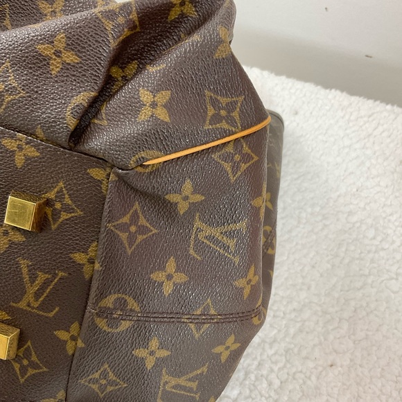 Irene Monogram LV💕♥️ - Picture 4 of 16